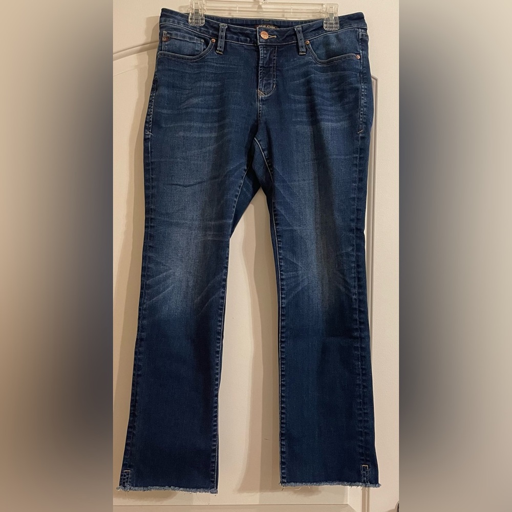 DEAR JOHN cropped straight leg jeans. Size 30.